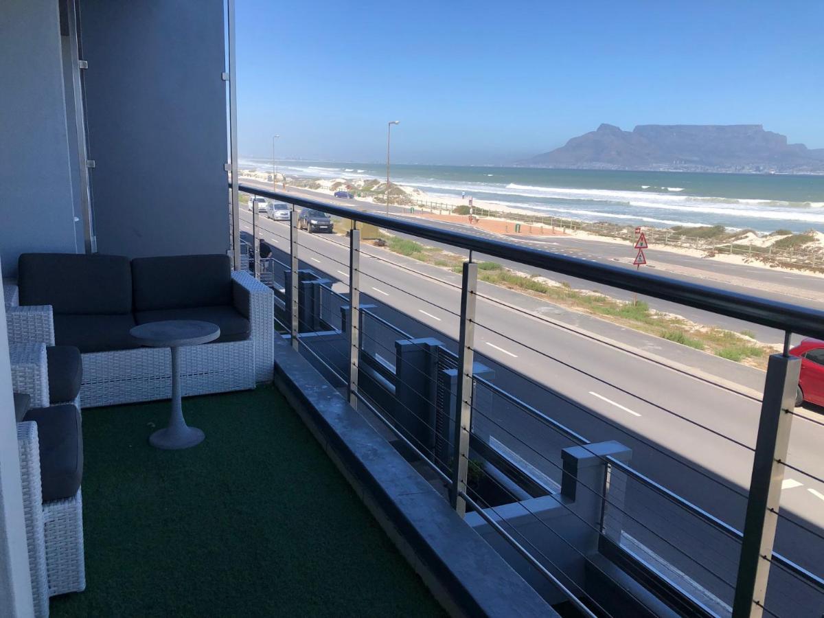 Blouberg Luxury Beachfront Apartment Блуберґстранд Екстер'єр фото